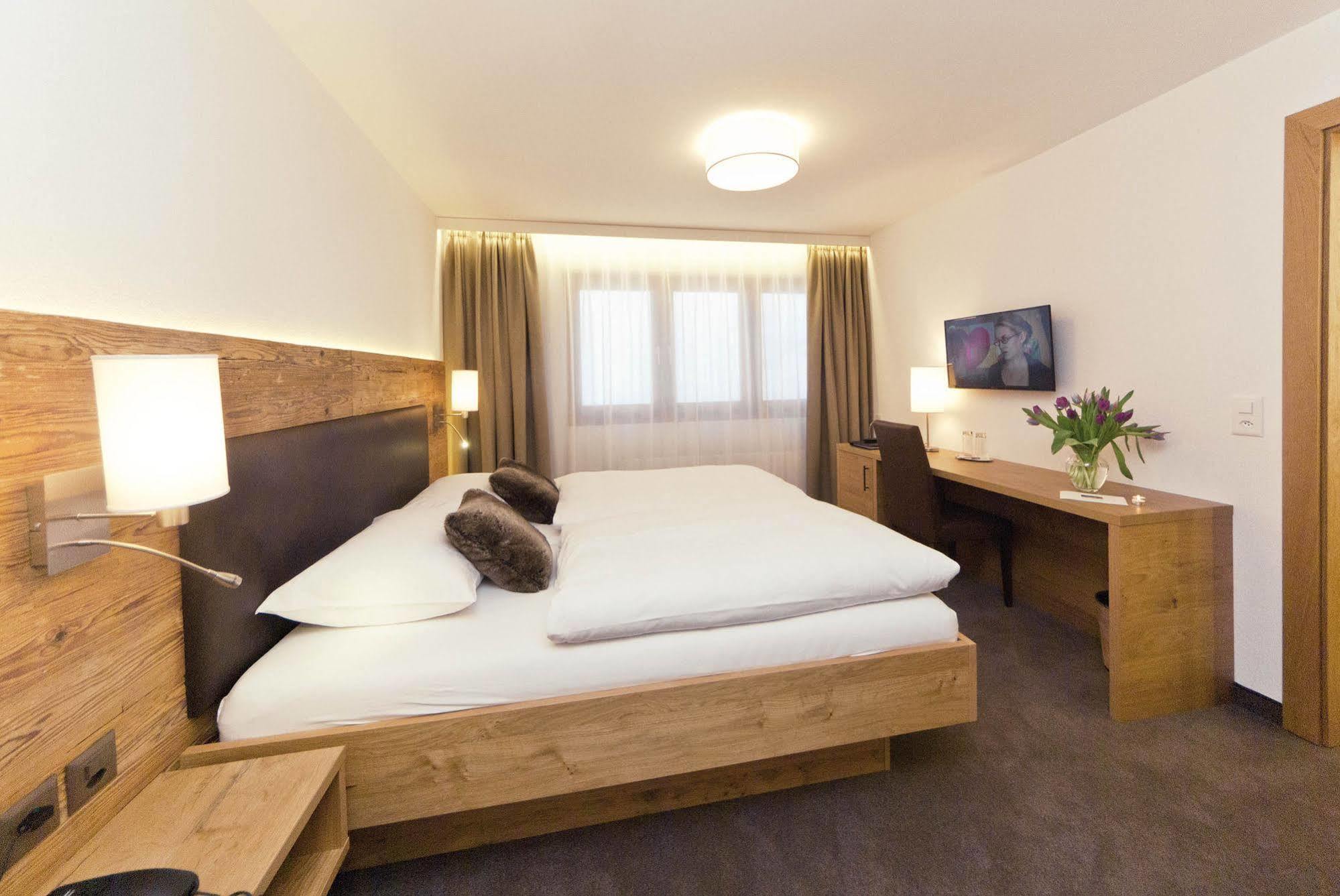 Waldpark Hotel Garni Samnaun Εξωτερικό φωτογραφία